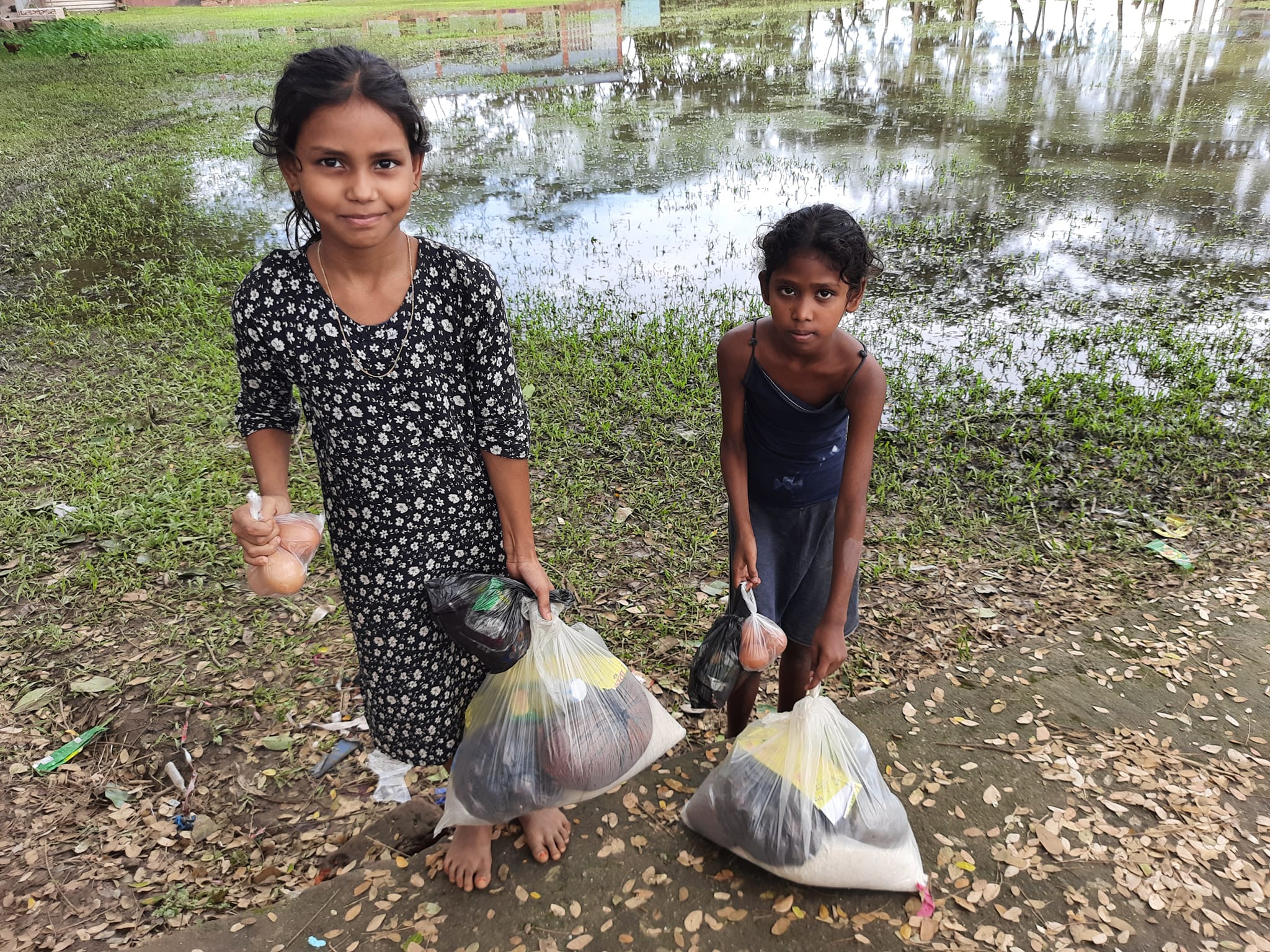 আনাবিল হাসি